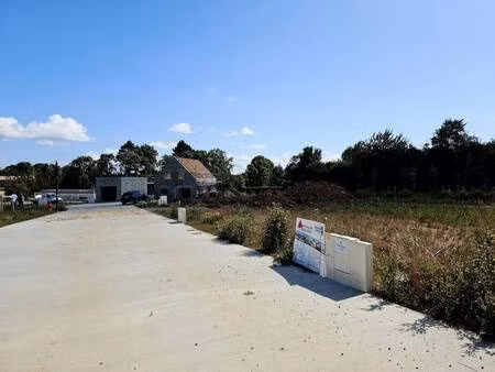 terrain constructible viabilisé à vendre