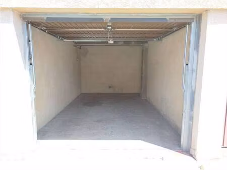 parking à louer