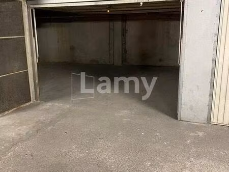 parking à louer
