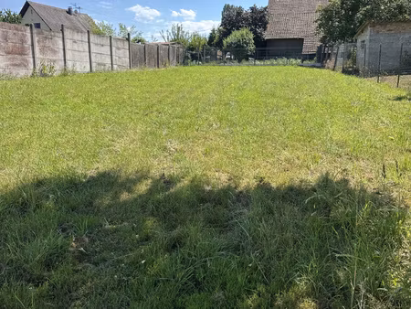 terrain à bâtir de 946 m2 à bisel avec deux garages exista