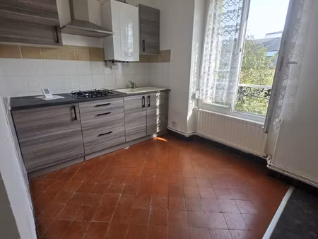 appartement de charme 59 81 m2 charleville-mézières (quart