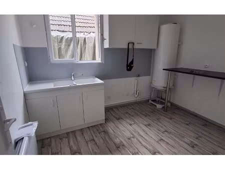 location appartement  m² t-3 à charly-sur-marne  590 €