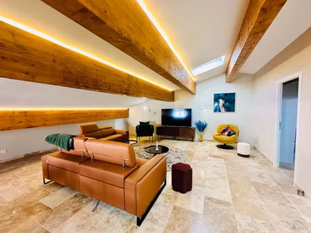 spacieux t3 de 108m2 au centre de st maximin la ste baume - 83470