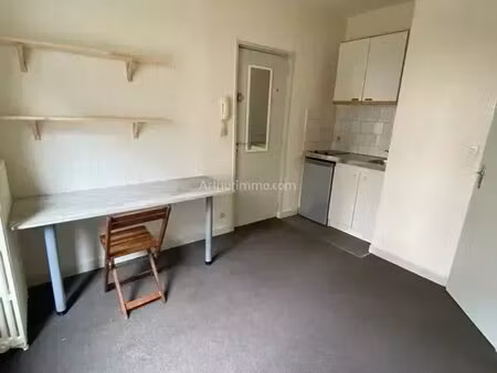 à louer - studio non meublé  secteur barbâtre