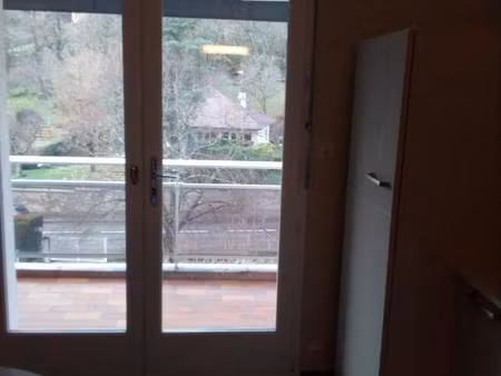 a louer t2 residence savignac au 3eme etage avec ascenseur -