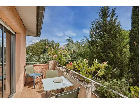 appartement t3 avec balcon  aix-en-provence