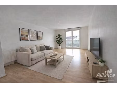 appartement proche étang des forges avec 2 balcons