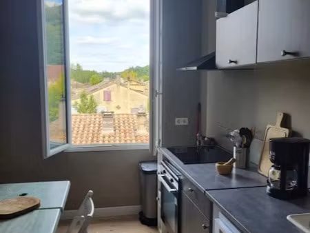 location appartement 3 pièces à le tourne (33550)  840 €