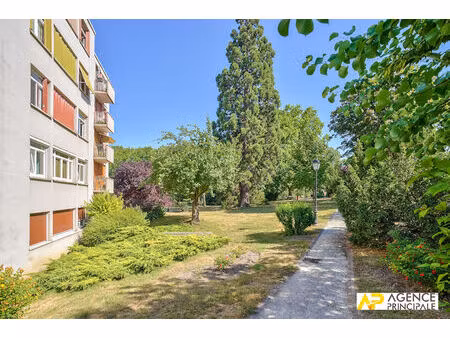 appartement 4 pièce(s) - chateau - seine hippodrome