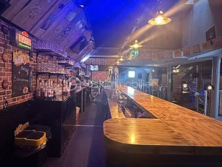 fonds de commerce de bar d'ambiance et lieu festif