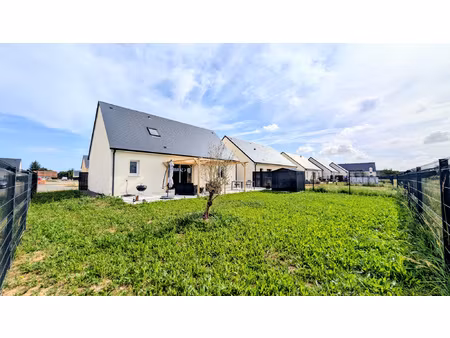 maison récente avec jardin et garage athée-sur-cher