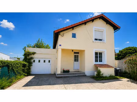 joli maison indépendante comprenant 3 chambres !