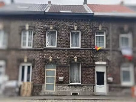 maison 2 façades  3 chambres avec garage et jardin