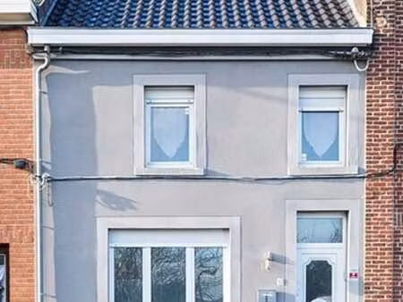 maison 4 chambres avec jardin et piscine!