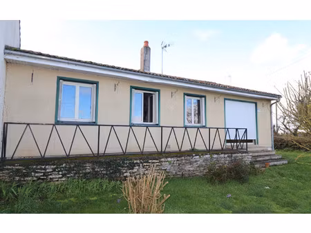 maison donzy m² t-5 à vendre  66 000 €
