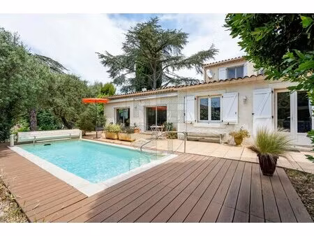 aubagne - belle villa familiale avec piscine