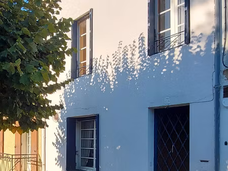 maison de village en pierre d’une superficie totale de 235 m² (dont 138 m² actuellement ha