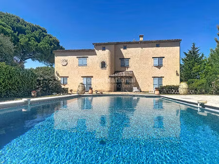maison 295 m² / 8p / 4 chambres / 3 salles de bains