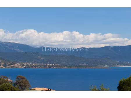 villa avec une très belle double vue mer.