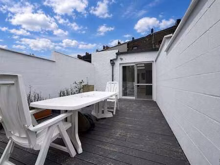 spacieuse maison 3 chambres avec terrasse et jardin