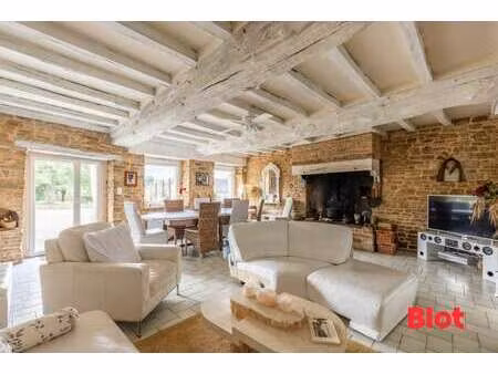 vente longère et corps de ferme à bourg-des-comptes (35890) : à vendre / 138m² bourg-des-c