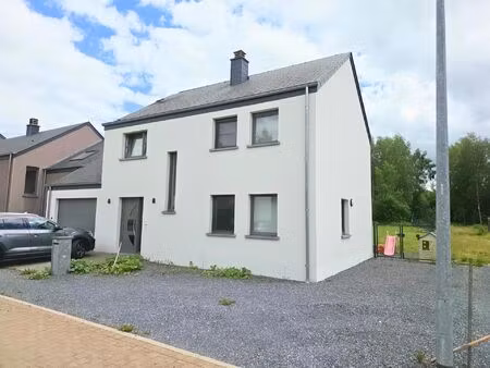 maison à louer à rue du rolle 11 étalle (vbe36421)
