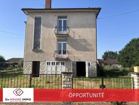 immeuble composé de deux appartements avec entrée indépendante