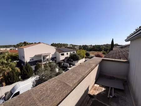 lunel-viel – superbe appartement loft meublé de 67 m² avec terrasse