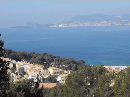 location appartement 3 pièces 55 m² à la madrague (83270)  840 €