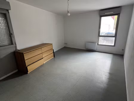 t1 bis de 31 m2  idéal pour investissement locatif quartier
