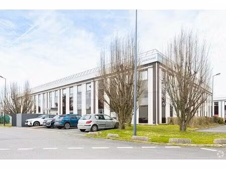 location bureaux 358 m² à 1 227 m²