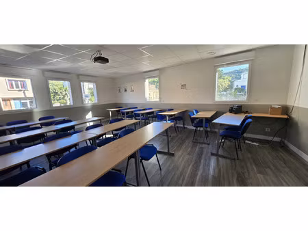 location commerce 57 m² à clermont-l’hérault (34800)