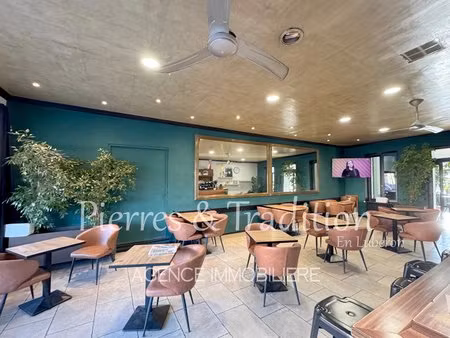 apt  emsemble immobilier avec appartement t3 et local commercial