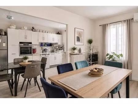 maison renovee avec cour et garage