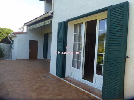 saint mitre les remparts proche centre village  villa t4/5 avec garage dependance  cave te
