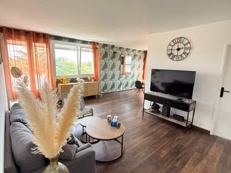 amiens sud agreable appartement aux beaux volumes et lumineu