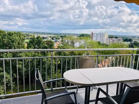 arcachon  ville d'automne : appartement t3 avec balcon et 2 places de parking