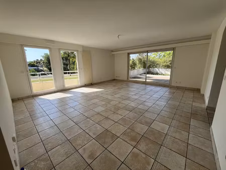 coup de coeur à billère t4 lumineux de 102 m2 avec extérieu