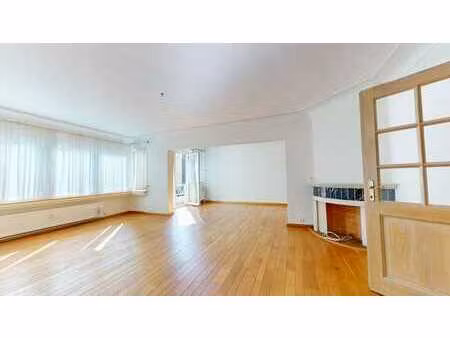 hypercentre-tb appart. 2 ch.+ 2 balcons + cave