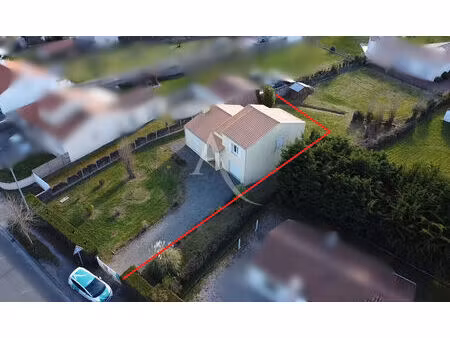 vente maison 5 pièces  96.00m²  la chaize