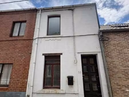 maison 2f de ± 92 m² sur 1a70ca   2/3 ch  jardin  terrasse.