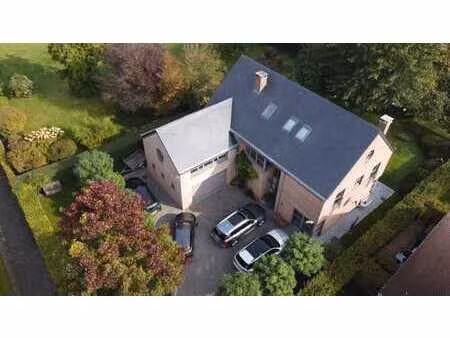 belle maison 6 ch. à louer à rixensart (1330)
