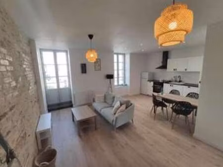 location appartement 2 pièces meublé à châteaubriant centre (44110) : à louer 2 pièces meu