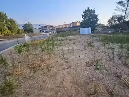 vente terrain 489 m² à peynier (13790)  280 000 €
