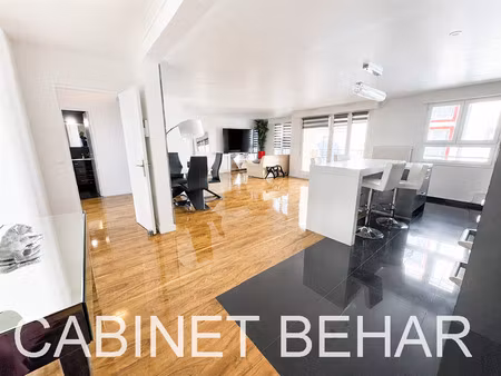 nogent-sur-marne – centre-ville – appartement 3 pièces rénové avec balcons  parking et jar