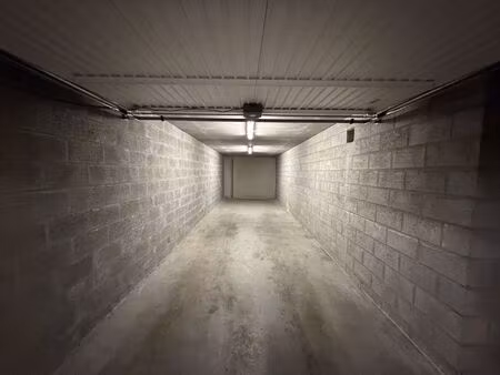 garage à louer à woluwe-saint-pierre (vbe36486)