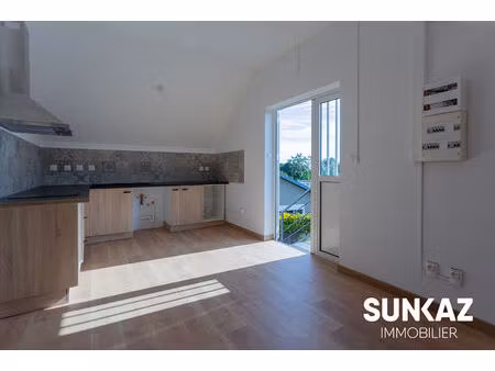 le tampon 3 mares - appartement f2 - 748€ cc - dispo le 16/07/2026