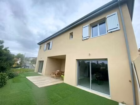 maison - 152m ²