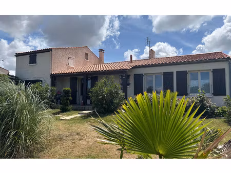 maison saint-agnant m² t-5 à vendre  294 000 €