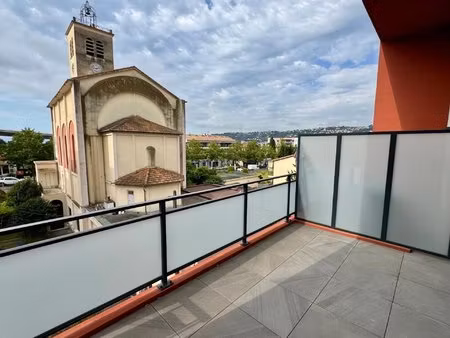 à louer – 3 pièces de 70 m² + terrasse– nice saint-isidore